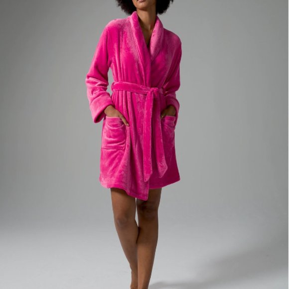 Soma Other - NWT Soma Embraceable Plush Short Robe